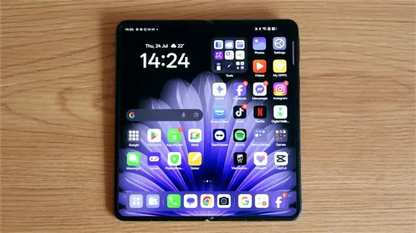 OPPO Find N6折叠屏手机折痕效果惊人：出厂浅不是真的浅 久用浅才是真的浅