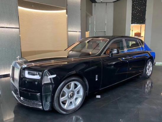 劳斯莱斯幻影80万"白菜价"起拍 竟然无一人出手？