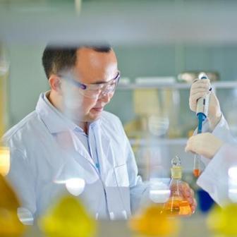 年龄歧视？玩家曝"100岁以上玩不了《生化9》"！