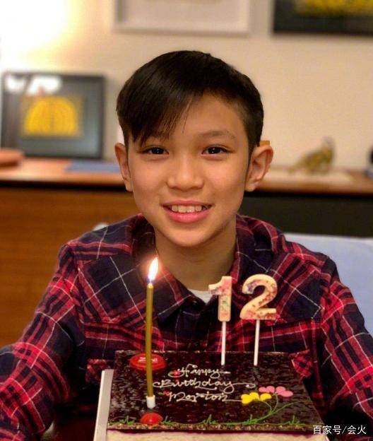 袁咏仪儿子魔童，反套路星二代成长范本，普通家庭能复制哪些育儿细节？