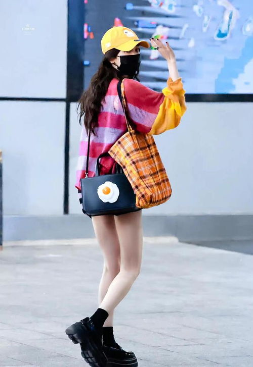 美翻了!杨幂ins晒新照：短靴美腿身材无敌