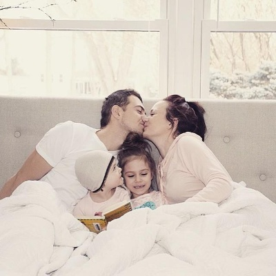 亲母女嫁给亲父子引关注 网友：有孩子了怎么喊？