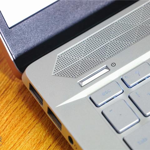 出差也能打游戏剪视频！金属加工公司制作出20公斤重的"便携"电脑