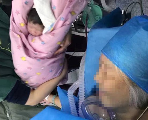 63岁女子顺产5.6斤女婴 此前儿子35岁不幸离世