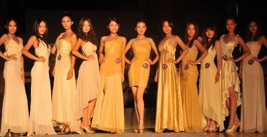 《维纳斯璀璨假期：死或生Xtreme》开启“满当当爱的烹饪”活动裸体围裙太顶了！