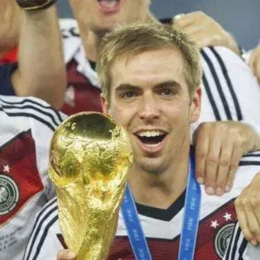 2026怎么选传奇3私服发布网站？3类靠谱平台+避坑攻略，附高爆率服筛选法