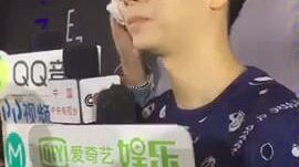 甲亢哥玩游戏破防落泪！看到结局直接哭了 情绪崩溃