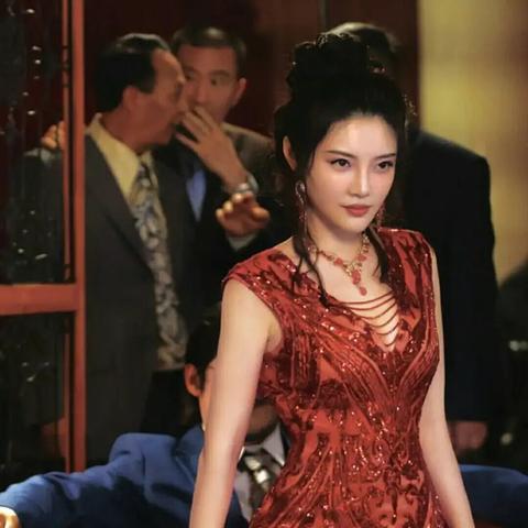 PS官方庆祝妇女节选角被喷 好看的不选选丑的！