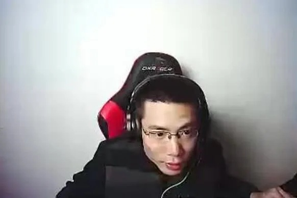 宝刀未老！大司马确定要播《LOL》：组个队冲王者