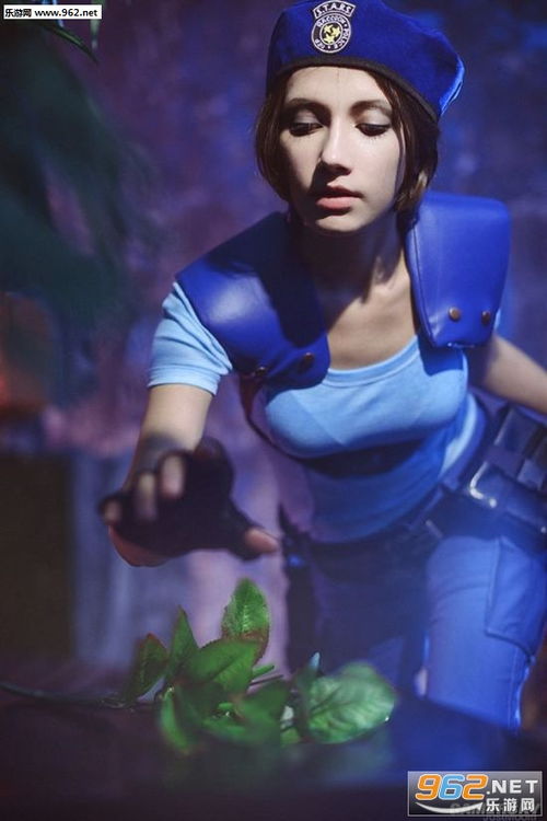 威斯克狂喜！ 美女姐姐cos《生化危机9》蕾贝卡隐藏性感照