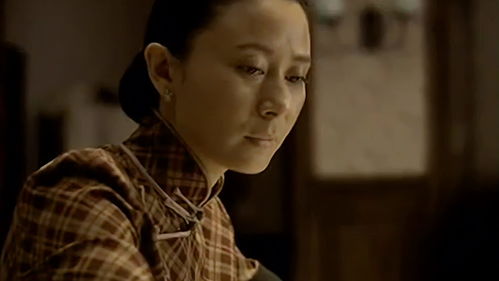 90岁杨老头开玩《生化危机9》！家人问怕不怕?他回:怕啥