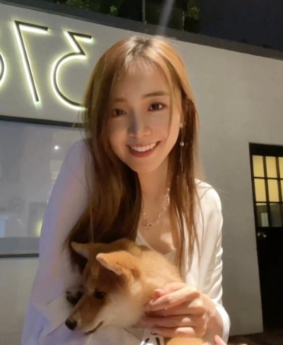 LPL美女疑似被一线韩援养鱼劈腿？热门大瓜引发猜测