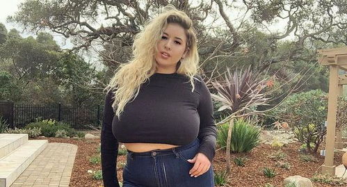 记得《亢奋》里的胖妹凯特么？她瘦身成功了