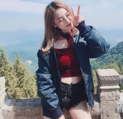 LPL美女疑似被一线韩援养鱼劈腿？热门大瓜引发猜测