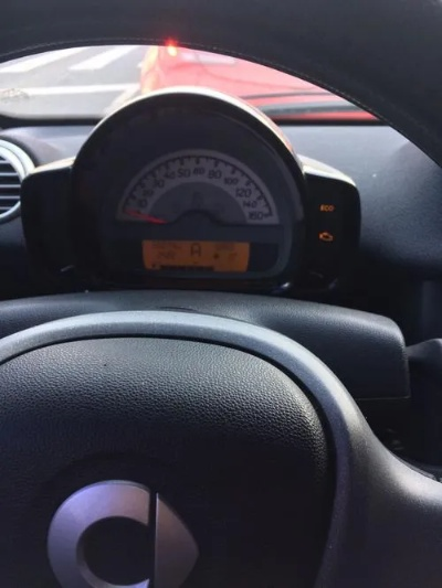 有车开不了！奔驰smart提示车辆被收回 蓝牙钥匙集体失效