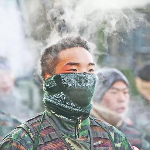 反恐行动全模式进阶攻略，新手速成、枪法打磨、生化刷分与爆破点位全解析