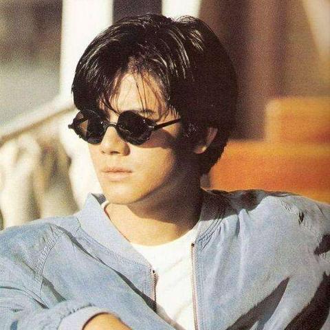 周杰伦女儿最新近照拆解，穿搭藏育儿细节，星二代成长的非典型打开方式？