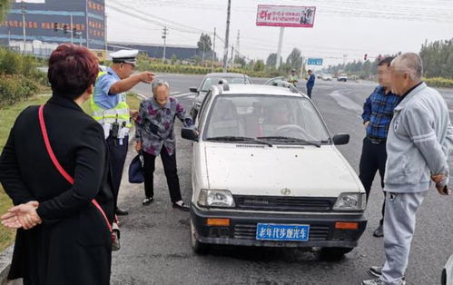 80岁老人开老年代步车撞车 保险公司以车辆属性不符拒赔