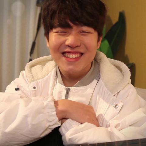 世界冠军Rookie与小钰分手引热议!贴吧向豆瓣"投降"