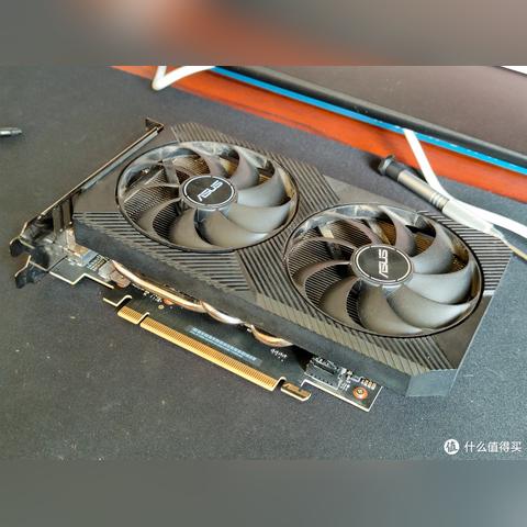 显卡散热风扇怎么选？从类型拆解到热门需求匹配的实战避坑全攻略