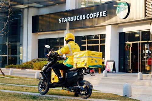 美团官宣：专为女骑手设计的专属骑手服来了