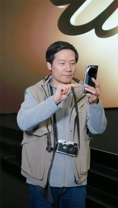 雷军：新一代SU7驾驶质感继承了Ultra那味儿