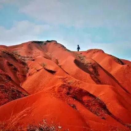 《红色沙漠》评测泄露：战斗水准极高 机制相当复杂！
