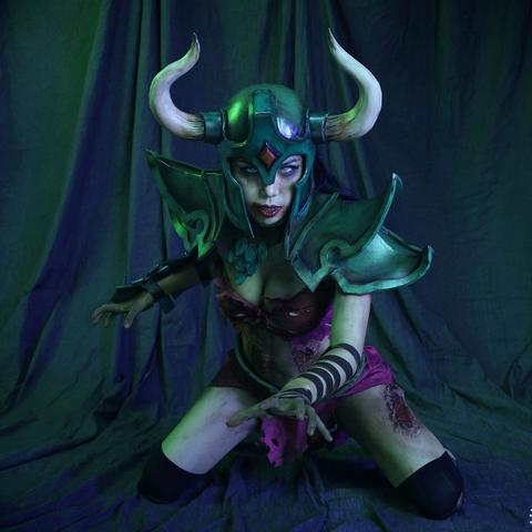 DOTA2痛苦女王全阶段进阶攻略，对线压制、游走节奏、后期转型，秒解局内痛点