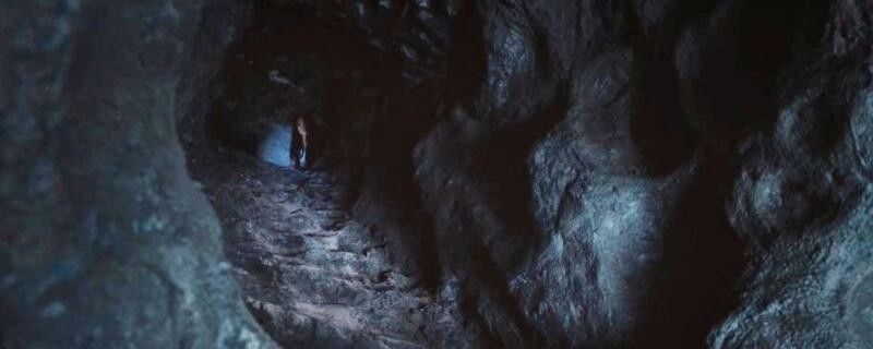 陈文锦进入塔木陀陨石后发生了什么？揭秘盗墓笔记未公开的长生异变细节