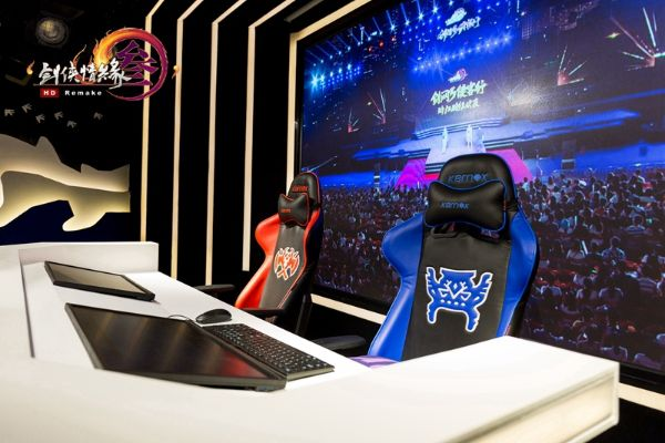 Akko正式成为《剑网3》竞技群英赛赛事指定外设品牌