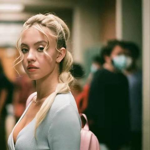 悉尼妹缺席演员合影！因荷兰弟和赞达亚矛盾升级？