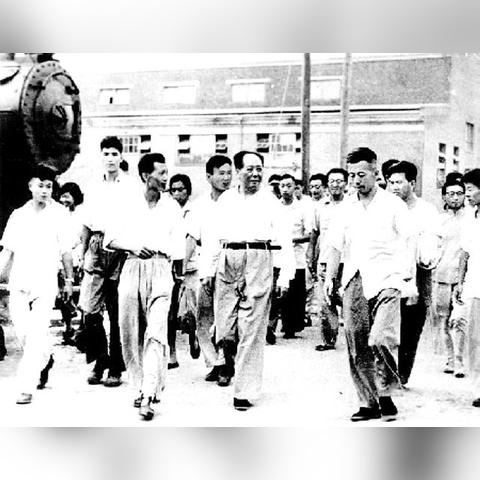 男子连续驾驶一天一夜 中途仅休息2小时 最后30公里撞了