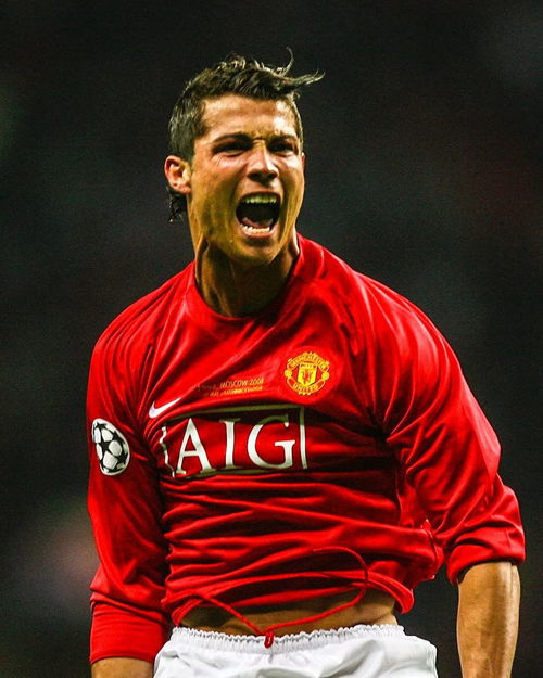 46岁布冯娶51岁意大利主持人，「跨圈忘年适配婚」是真爱还是必然选择？