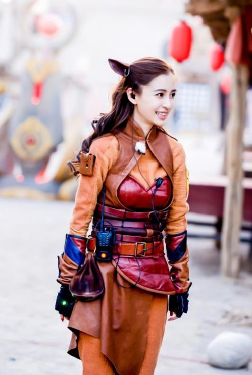 垃圾袋做出“复仇女神COS”！压迫感拉满 小孩吓哭了