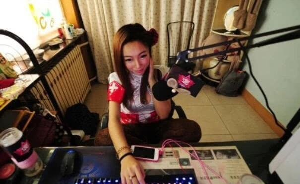 头部女主播遭喷！称过去女玩家能收到很多礼物