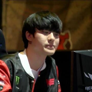 贾克斯怎么稳上大师？对线、野区、团战的核心技巧全揭秘