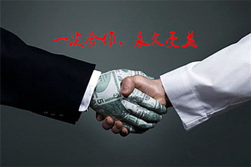 红色沙漠PS5基础版引担忧 官方称低配能跑就行