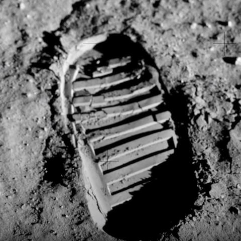 阿波罗登月造假传闻疯传？中国科协硬核辟谣，拆解登月真伪核心实锤