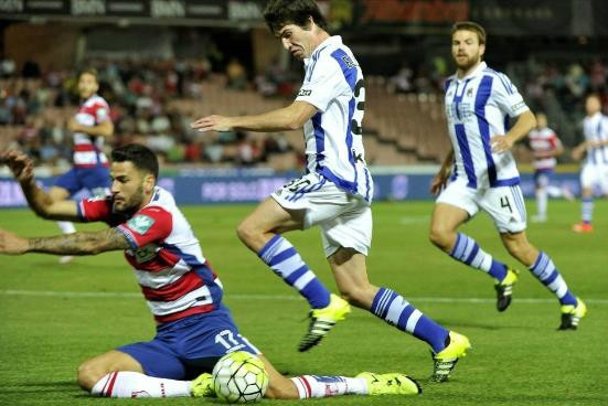 球王卡洛斯·贝拉怎么玩到天花板？2026版阵型、技能+搭档全攻略