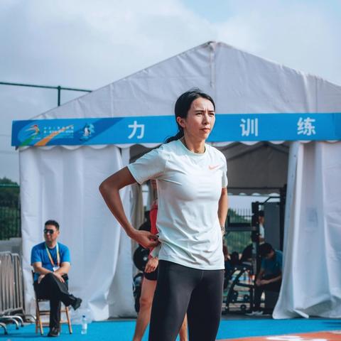 教练称吴艳妮退赛为赛前既定安排：此次的参赛目的已达到