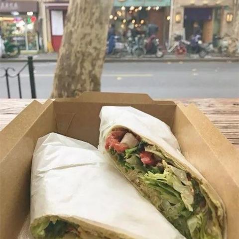 "日本疯了"!知名品牌推"几乎全是生菜汉堡" 真是吃草了