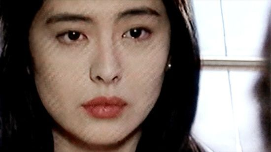 网传王祖贤医美失败 新晋蓝衣战神的动态图