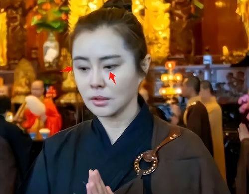 网传王祖贤医美失败 新晋蓝衣战神的动态图