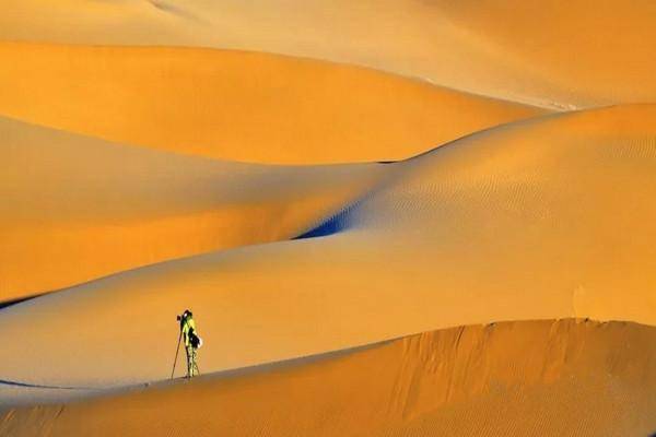 红色沙漠唯一差评 海洋般广阔水坑般浅薄