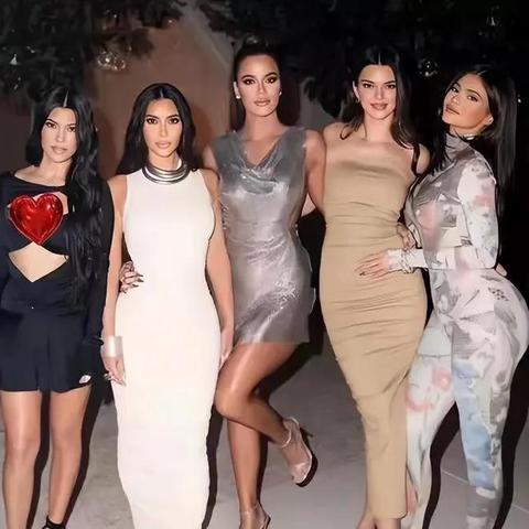 "星光"颜值回春！变圆润饱满了 此前被批卡戴珊化