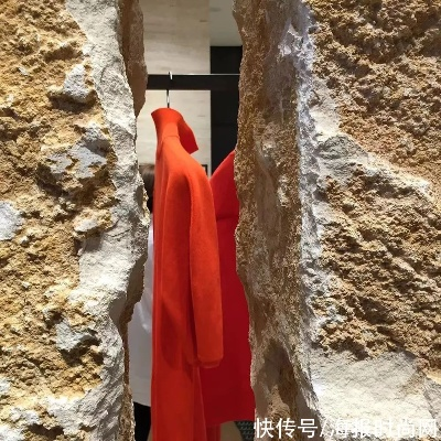 《红色沙漠》的“瀑布”太难绷：真的就像是一块布