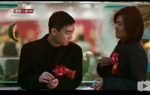 杨迪回应像人贩子获赞百万？拆解3招接梗公关，普通人也能照搬