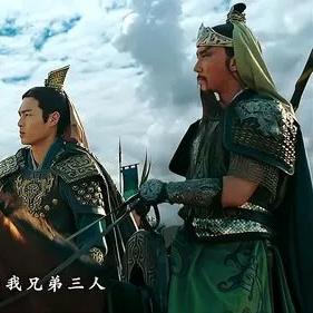 英雄三国官网实用指南，新手福利领取、赛事报名与隐藏功能全解析