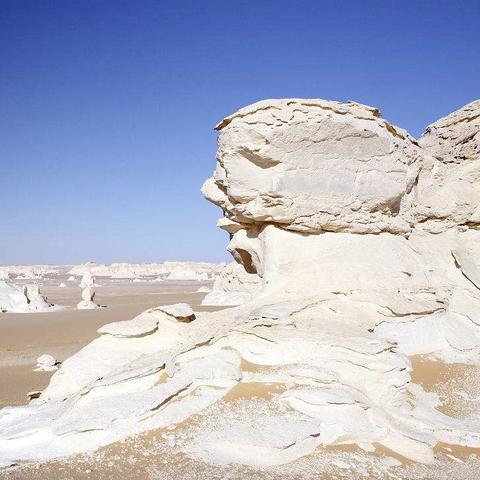 《红色沙漠》1.00.03版更新补丁发布：新增仓库功能 操作逻辑优化！