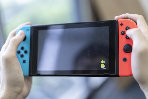 Switch改装盗版案告破 四人被移送检方